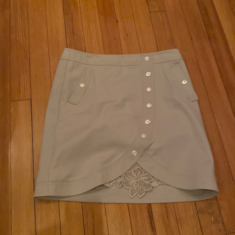 Beige skirt from White House black market